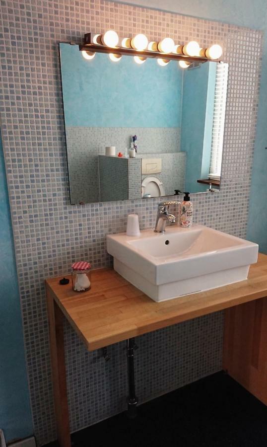 Logies Zen Aan Zee Bed & Breakfast Oostende Ngoại thất bức ảnh